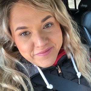 Meet your Posher, Hope